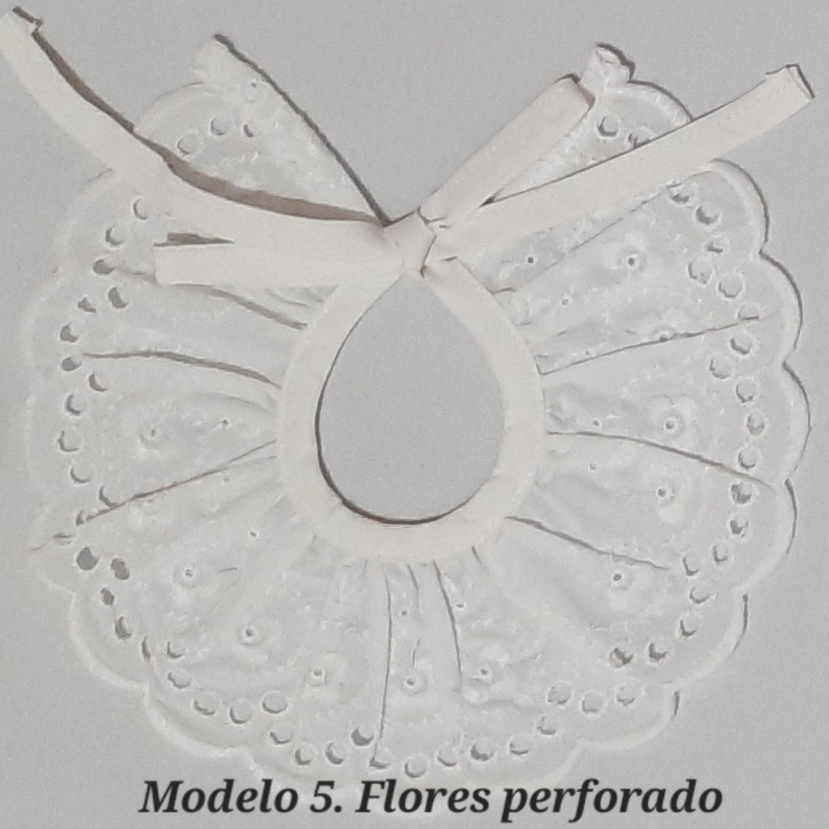 Cuello flores perforada